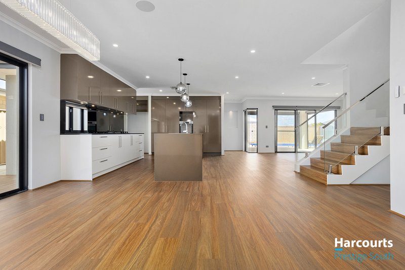 Photo - 6 Portes Road, Southern River WA 6110 - Image 5