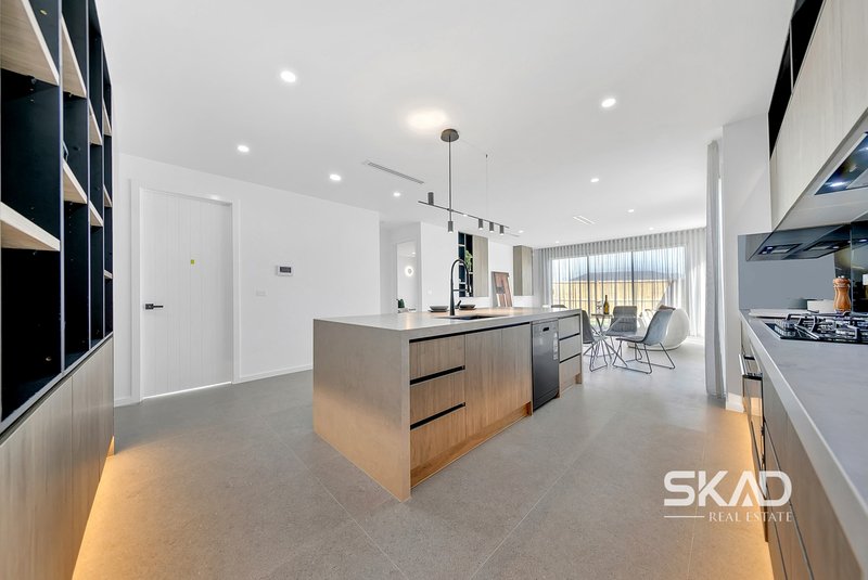 Photo - 6 Portswood Drive, Donnybrook VIC 3064 - Image 4