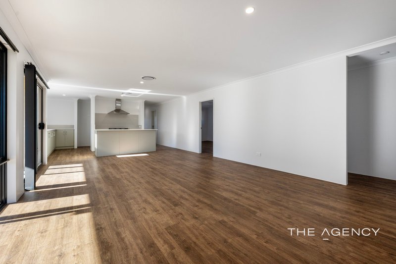 Photo - 6 Poseidon Way, Glenfield WA 6532 - Image 13