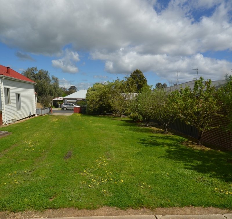 Photo - 6 President Street, Seymour VIC 3660 - Image 3