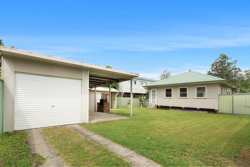 Photo - 6 Pyang Avenue, Davistown NSW 2251 - Image 11