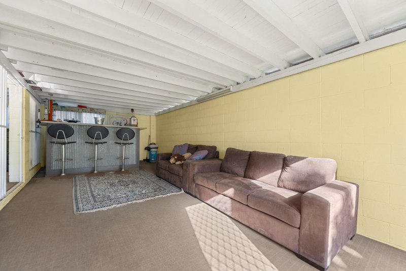 Photo - 6 Quarrian Crescent, Beenleigh QLD 4207 - Image 15