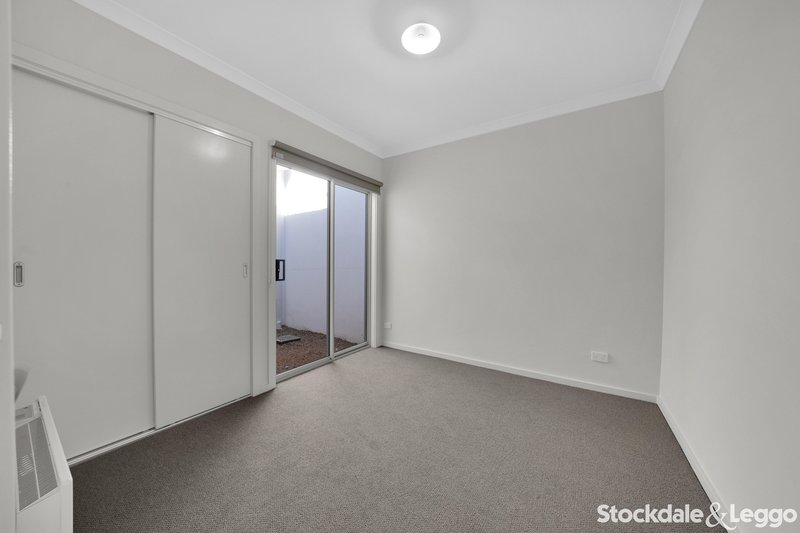 Photo - 6 Quarter Way, Donnybrook VIC 3064 - Image 4