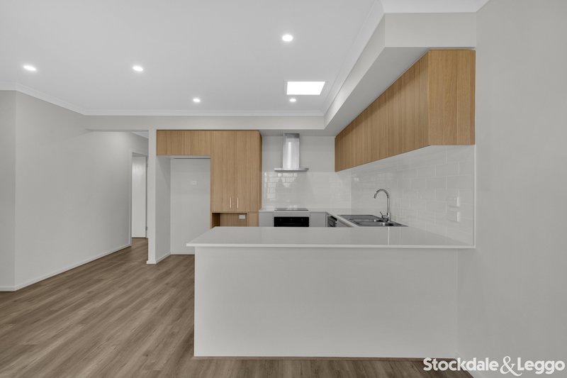 Photo - 6 Quarter Way, Donnybrook VIC 3064 - Image 7