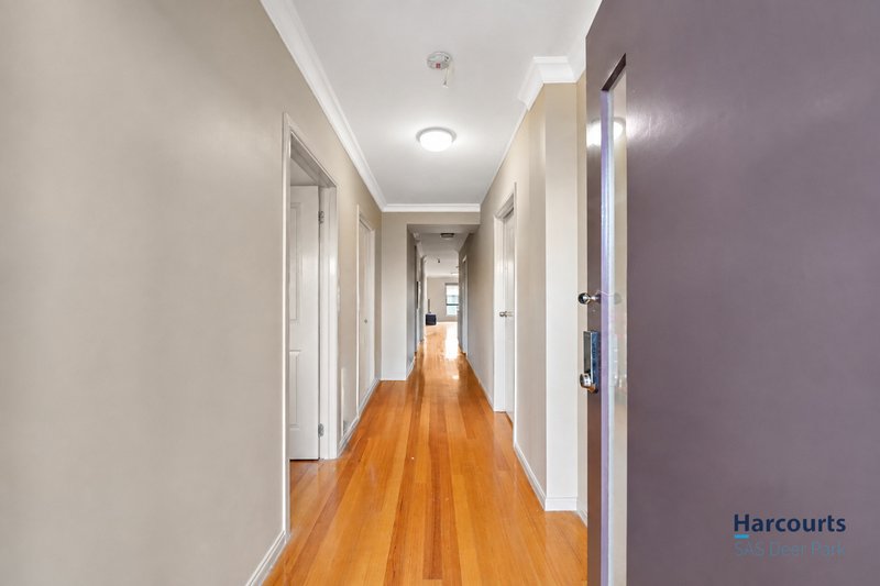 Photo - 6 Quartz Way, Tarneit VIC 3029 - Image 9