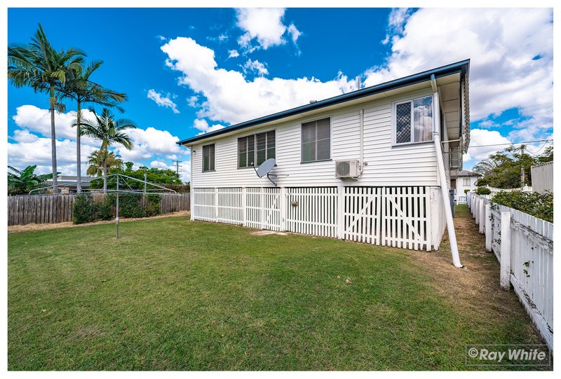 Photo - 6 Queen Street, The Range QLD 4700 - Image 33