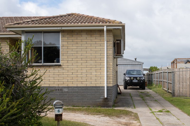 Photo - 6 Quinn Avenue, George Town TAS 7253 - Image 2