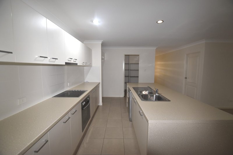 Photo - 6 Radiata Street, New Auckland QLD 4680 - Image 7