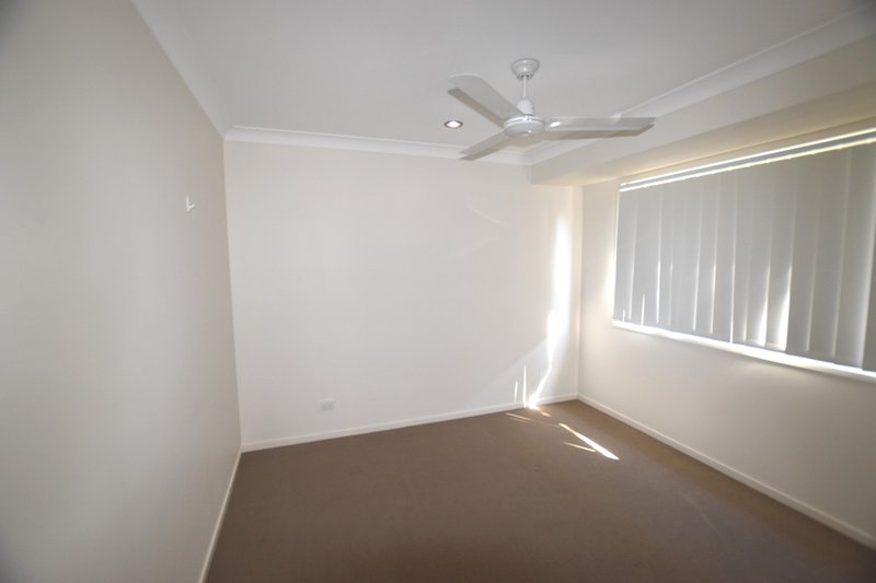 Photo - 6 Radiata Street, New Auckland QLD 4680 - Image 12