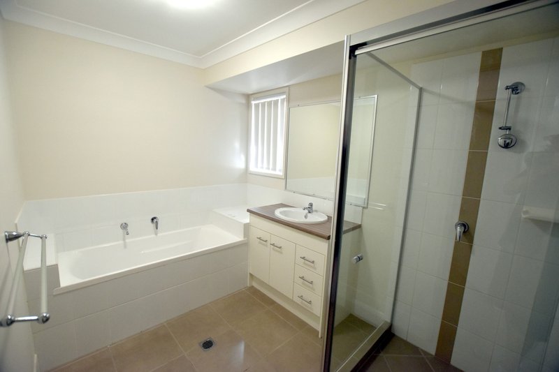 Photo - 6 Radiata Street, New Auckland QLD 4680 - Image 14