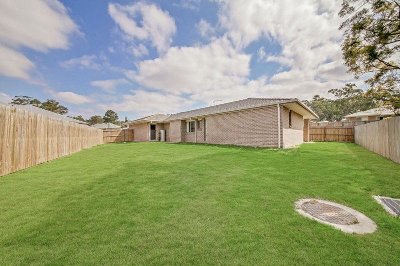 Photo - 6 Radmila Court, Bellbird Park QLD 4300 - Image 12