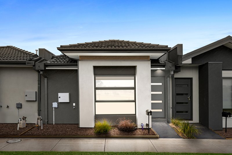 6 Raffles Walk, Werribee VIC 3030