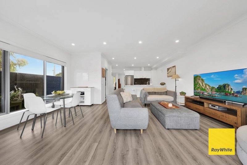 Photo - 6 Raimo Place, Doreen VIC 3754 - Image 2