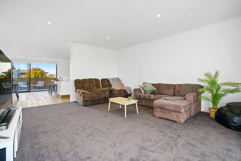 Photo - 6 Ramez Street, Mernda VIC 3754 - Image 6