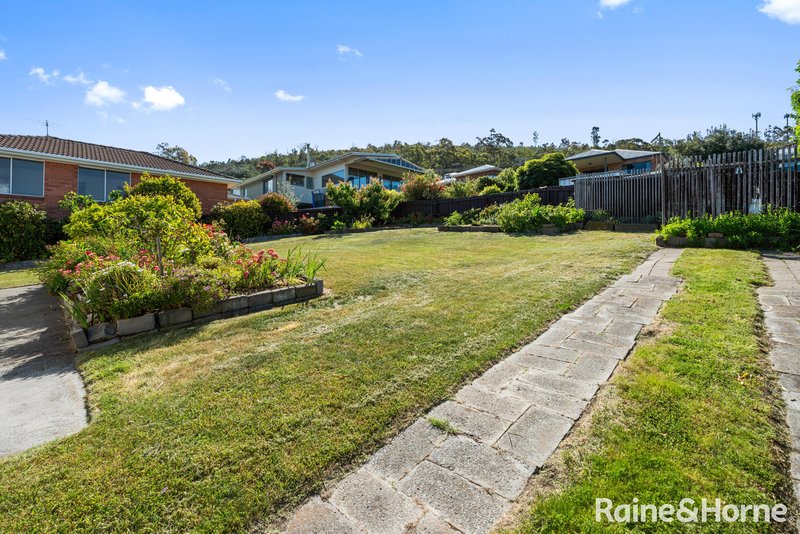 Photo - 6 Raminea Road, Lindisfarne TAS 7015 - Image 13