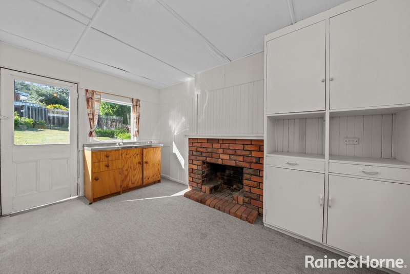 Photo - 6 Raminea Road, Lindisfarne TAS 7015 - Image 16