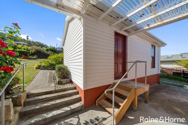 Photo - 6 Raminea Road, Lindisfarne TAS 7015 - Image 18