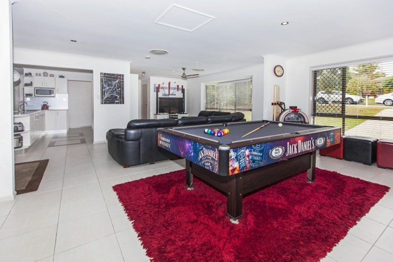 Photo - 6 Randwick Street, Capalaba QLD 4157 - Image 3