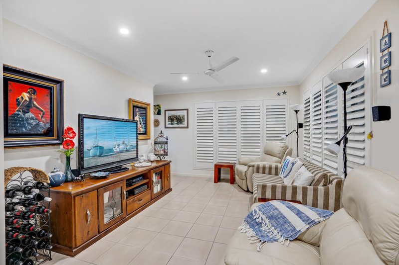 Photo - 6 Rangeleigh Court, Palmwoods QLD 4555 - Image 5