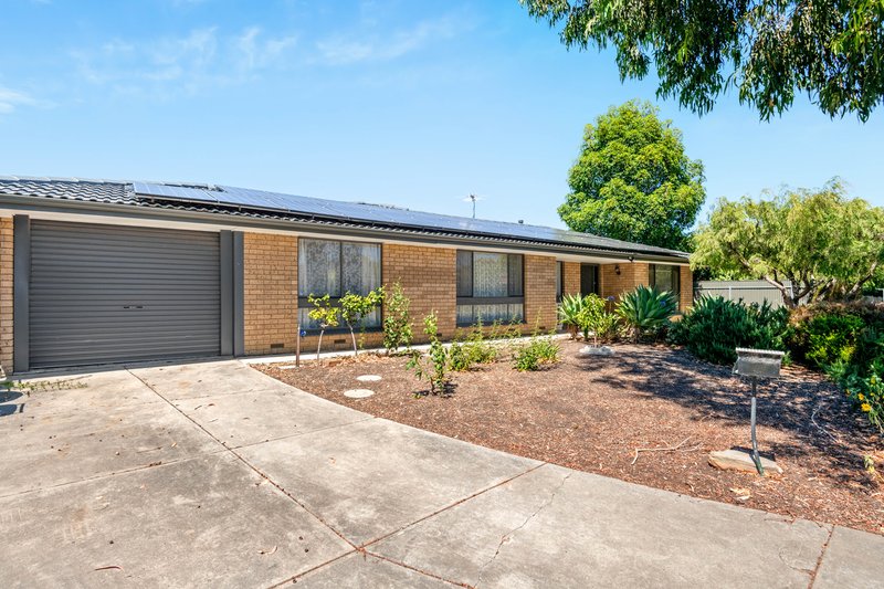 6 Raphael Crescent, Morphett Vale SA 5162