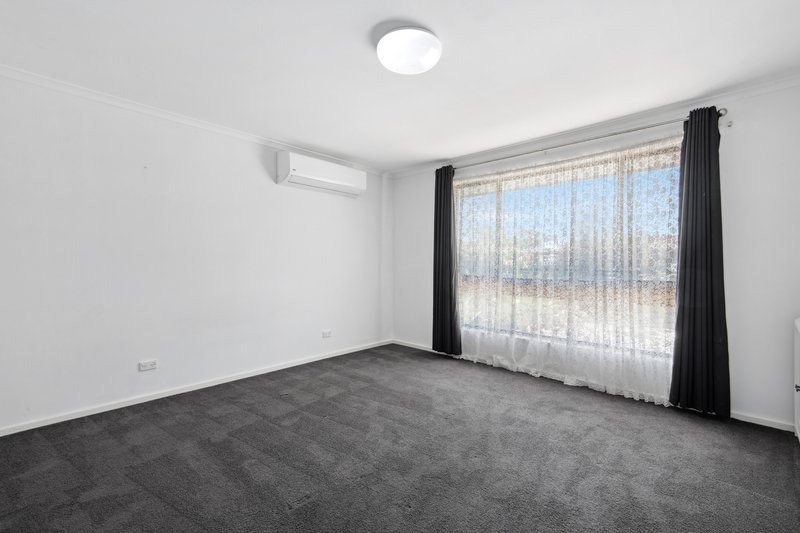 Photo - 6 Raphael Crescent, Morphett Vale SA 5162 - Image 3