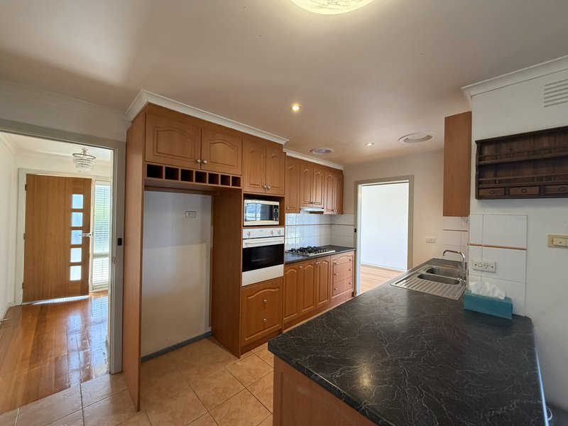 Photo - 6 Rashu Court, Clarinda VIC 3169 - Image 5