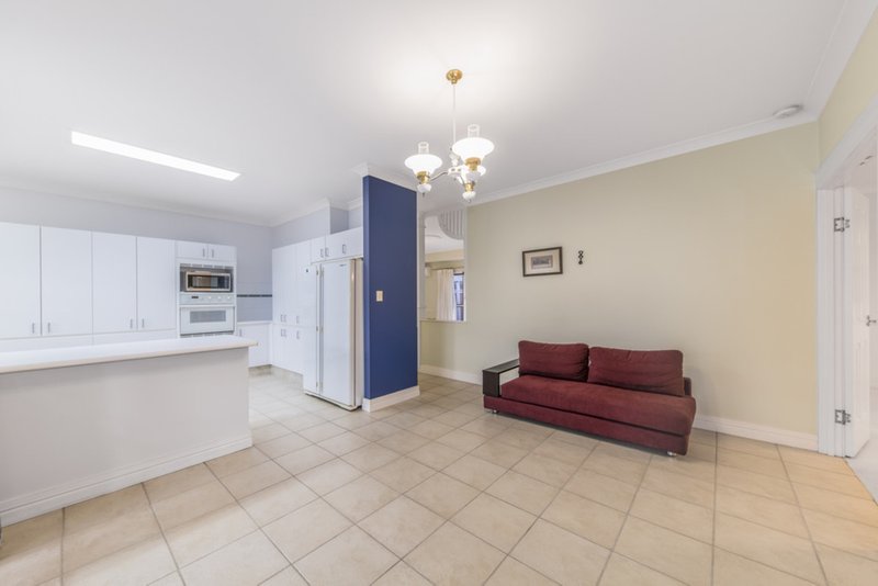 Photo - 6 Regal Place, Aspley QLD 4034 - Image 11