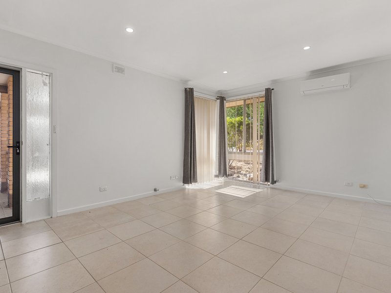 Photo - 6 Regency Road, Happy Valley SA 5159 - Image 2