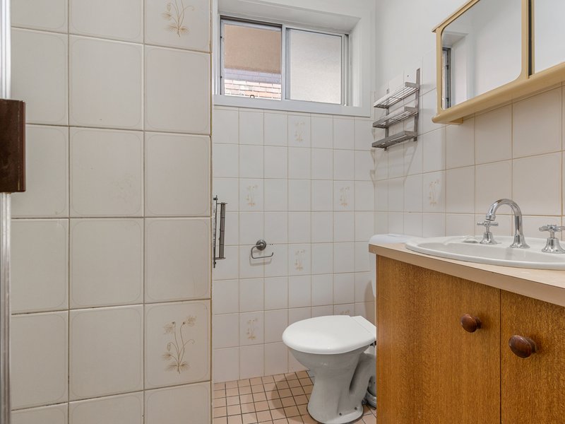 Photo - 6 Regency Road, Happy Valley SA 5159 - Image 10