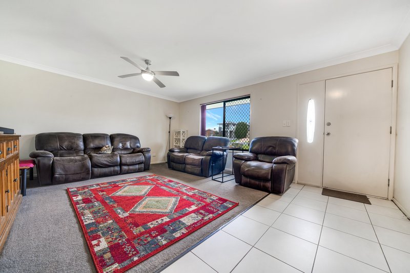 Photo - 6 Resi Drive, Regents Park QLD 4118 - Image 2