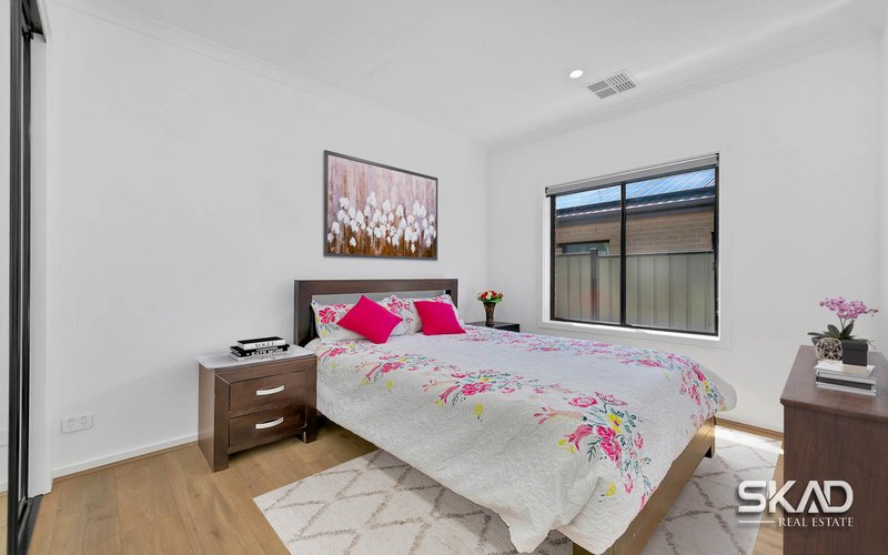 Photo - 6 Retba Street, Craigieburn VIC 3064 - Image 11