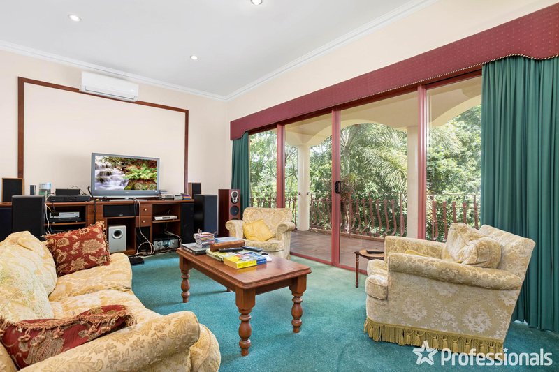 Photo - 6 Richmond Court, Mooroobool QLD 4870 - Image 5