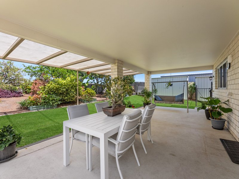 Photo - 6 Ridge View Court, Nikenbah QLD 4655 - Image 2