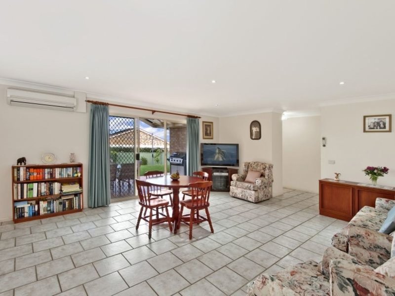 Photo - 6 Ripley Close, Ulladulla NSW 2539 - Image 4