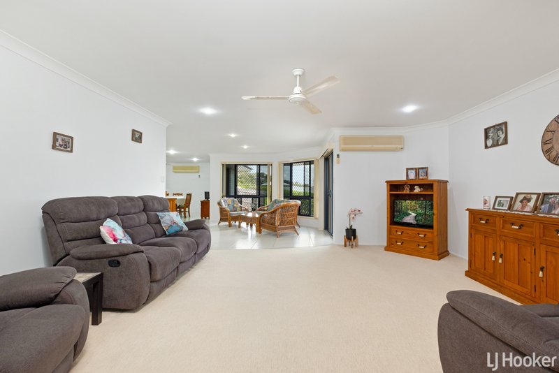 Photo - 6 Riverwood Grove, Norman Gardens QLD 4701 - Image 3