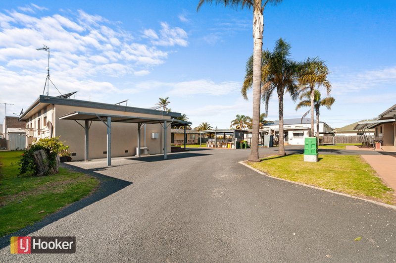 Photo - 6 Roadknight Street, Lakes Entrance VIC 3909 - Image 14