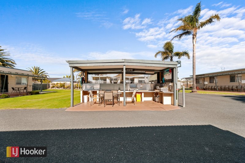 Photo - 6 Roadknight Street, Lakes Entrance VIC 3909 - Image 15