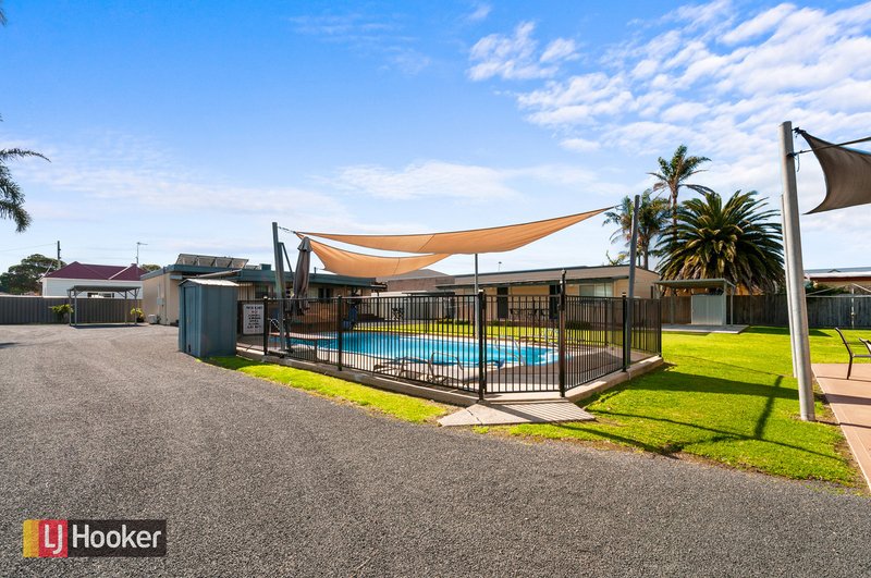 Photo - 6 Roadknight Street, Lakes Entrance VIC 3909 - Image 17