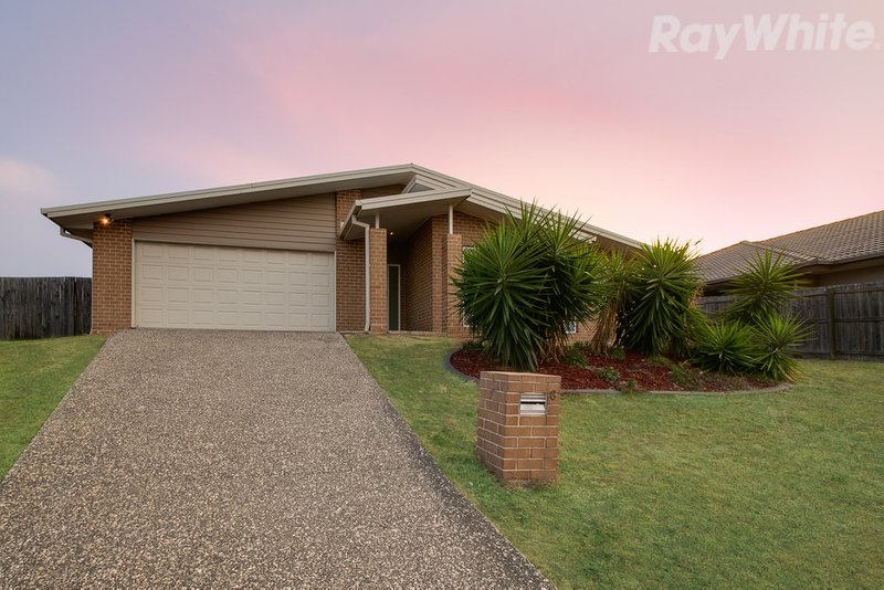 6 Robert Place, Yamanto QLD 4305