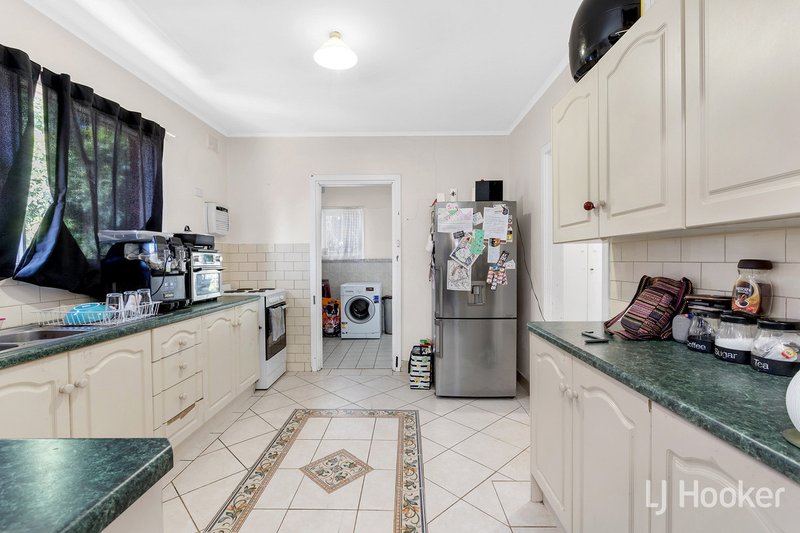 Photo - 6 Robins Street, Elizabeth Downs SA 5113 - Image 9