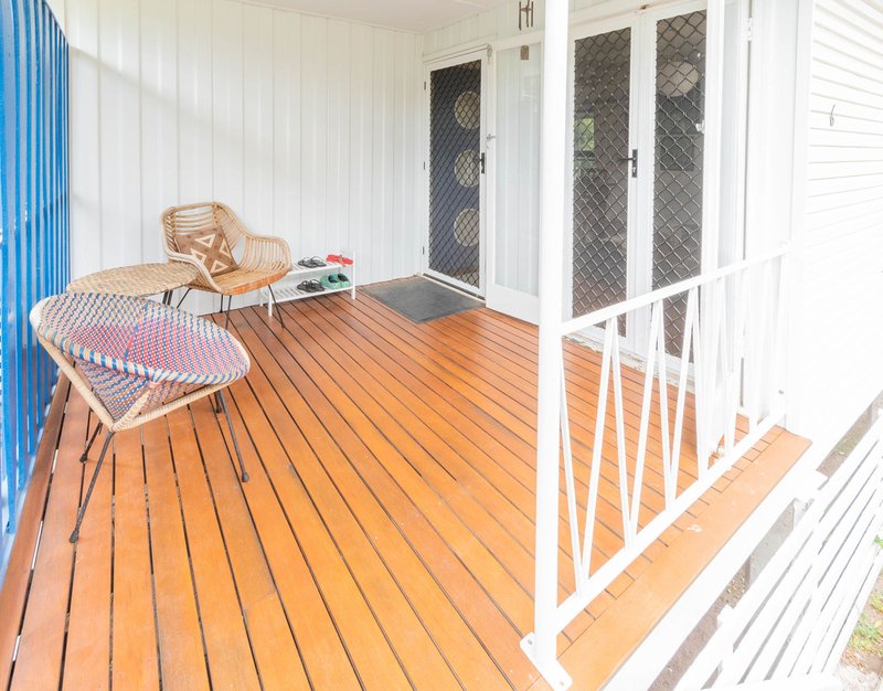 Photo - 6 Roby Street, Wynnum QLD 4178 - Image 5