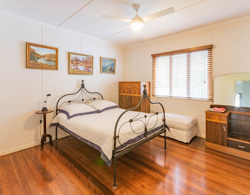 Photo - 6 Roby Street, Wynnum QLD 4178 - Image 9