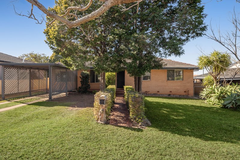 Photo - 6 Robyn Street, Centenary Heights QLD 4350 - Image 1