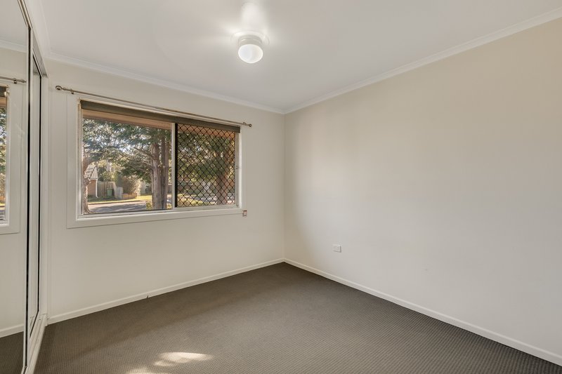 Photo - 6 Robyn Street, Centenary Heights QLD 4350 - Image 13