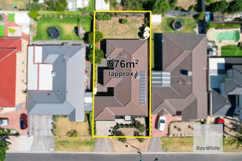 Photo - 6 Rockland Court, Taylors Hill VIC 3037 - Image 2