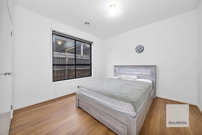 Photo - 6 Rockland Court, Taylors Hill VIC 3037 - Image 12