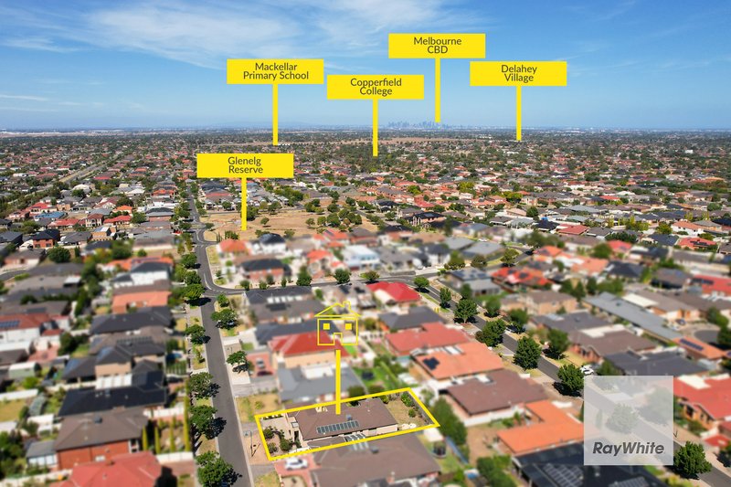 Photo - 6 Rockland Court, Taylors Hill VIC 3037 - Image 18