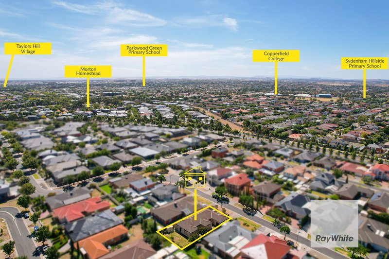 Photo - 6 Rockland Court, Taylors Hill VIC 3037 - Image 19