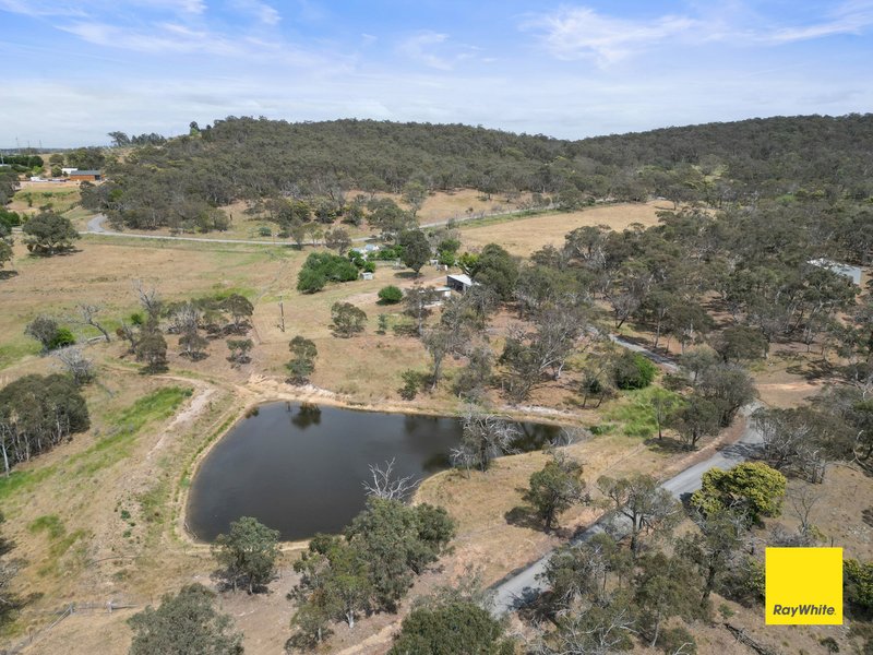 Photo - 6 Rocky Glen Road, Bungendore NSW 2621 - Image 2