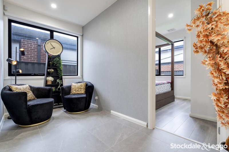 Photo - 6 Roebling Street, Craigieburn VIC 3064 - Image 13